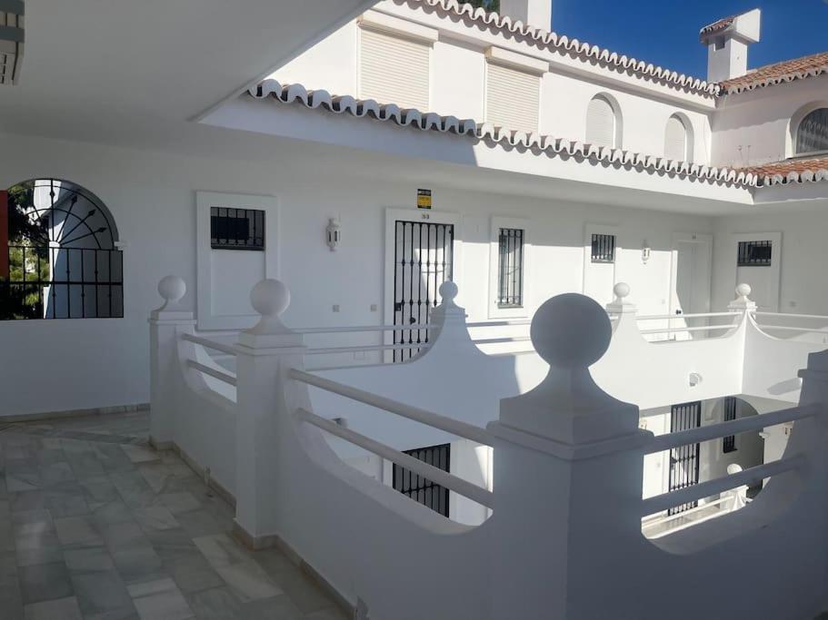 Love Rent4 Malaga Yolamar Benalmádena Exteriör bild
